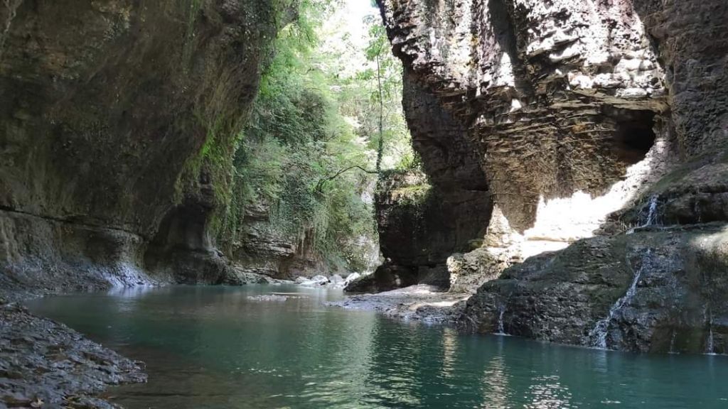 სამეგრელოს ჩანჩქერები და კანიონები! განსხვავებული ორდღიანი ტური!