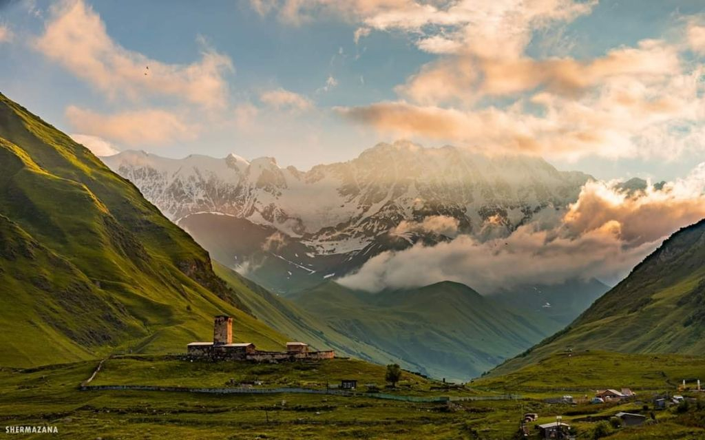 სვანეთის დღიანი ტური - სრული პაკეტი ( სასტუმრო, კვება, შიდა გადაადგილებები )