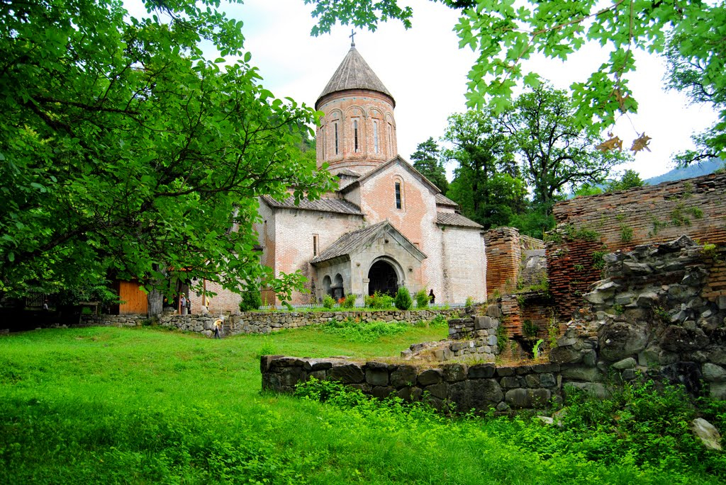 ტაბაწყურის ტბა , ცხრაწყაროს უღელტეხილი - ყველაზე ღრმა ტბა საქართველოში