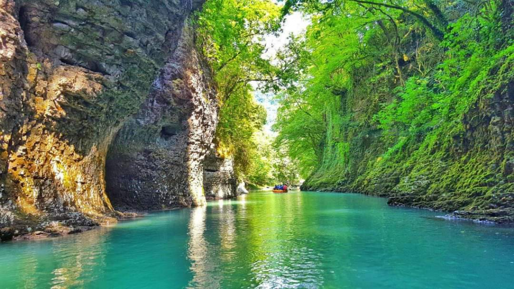 მარტვილი + ოკაცეს კანიონი