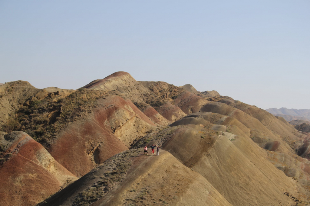 ფერადი უდაბნო - მრავალწყარო