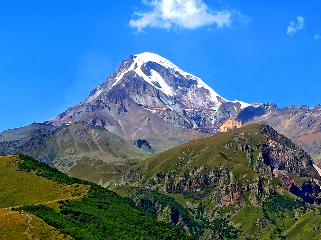 ერთდღიანი ჯიპ-ტური დათოვლილ ყაზბეგში ❄️❄️❄️