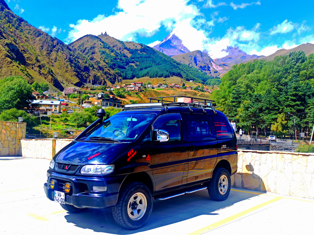 ერთდღიანი ჯიპ-ტური დათოვლილ ყაზბეგში ❄️❄️❄️