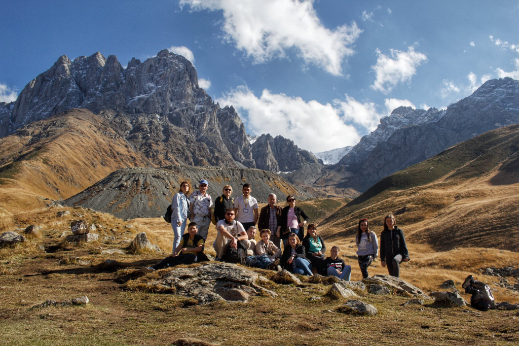 Day Hiking tour in Juta