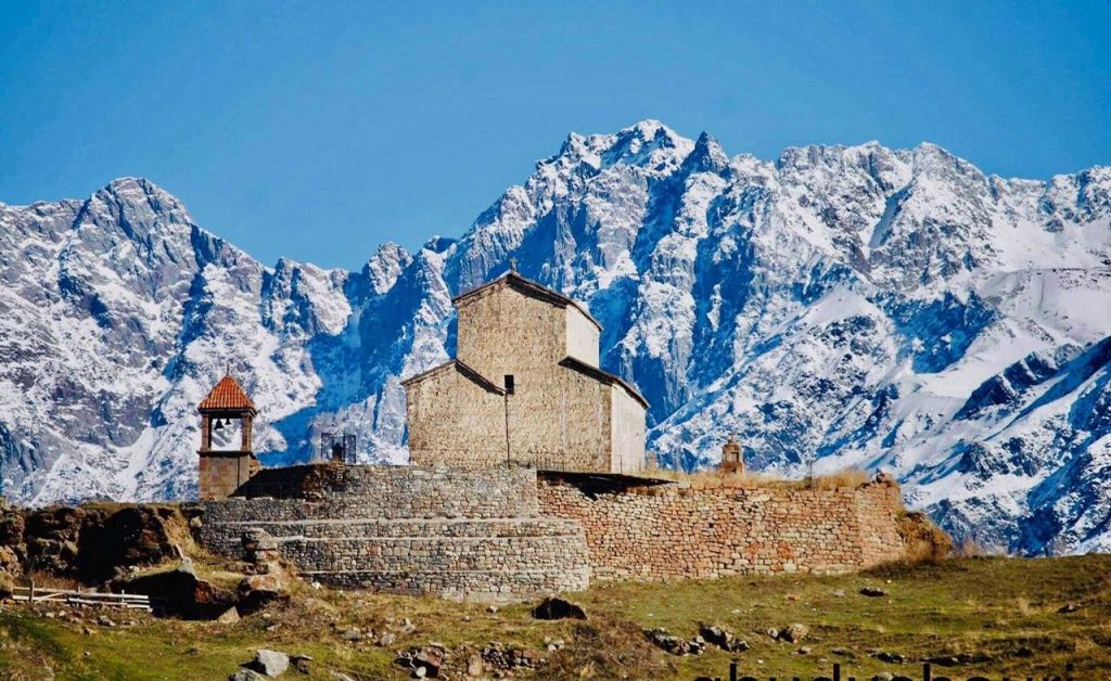 ყაზბეგი-ჯუთა ორდღიანი ტური