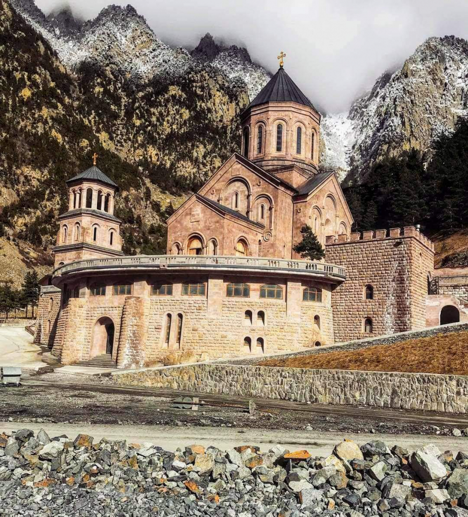 ყაზბეგი + დარიალი + სნო აპრილი, შაბათი