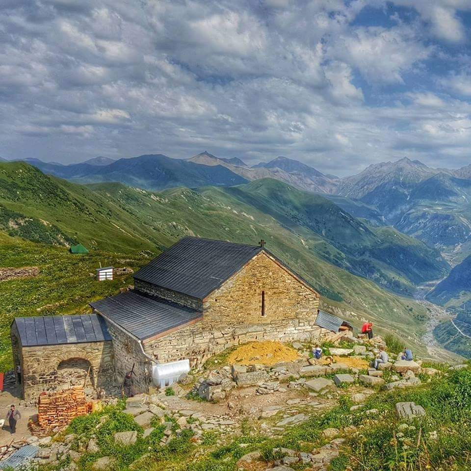 გიორგობა ლომისაზე ( მაისი, შაბათი)