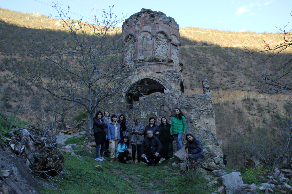 გიორგობის დღესასწაული ტაო-კლარჯეთში - ტურის გიდი არის ცნობილი ისტორიკოსი და მხარეთმცოდნე ზაზა ნათენაძე