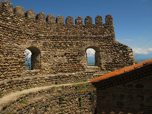სიღნაღი ; ლეგენდარული წინაპრების თავშესაფარი, წმინდანის მონასტერი და ყველა საოცრება . . .