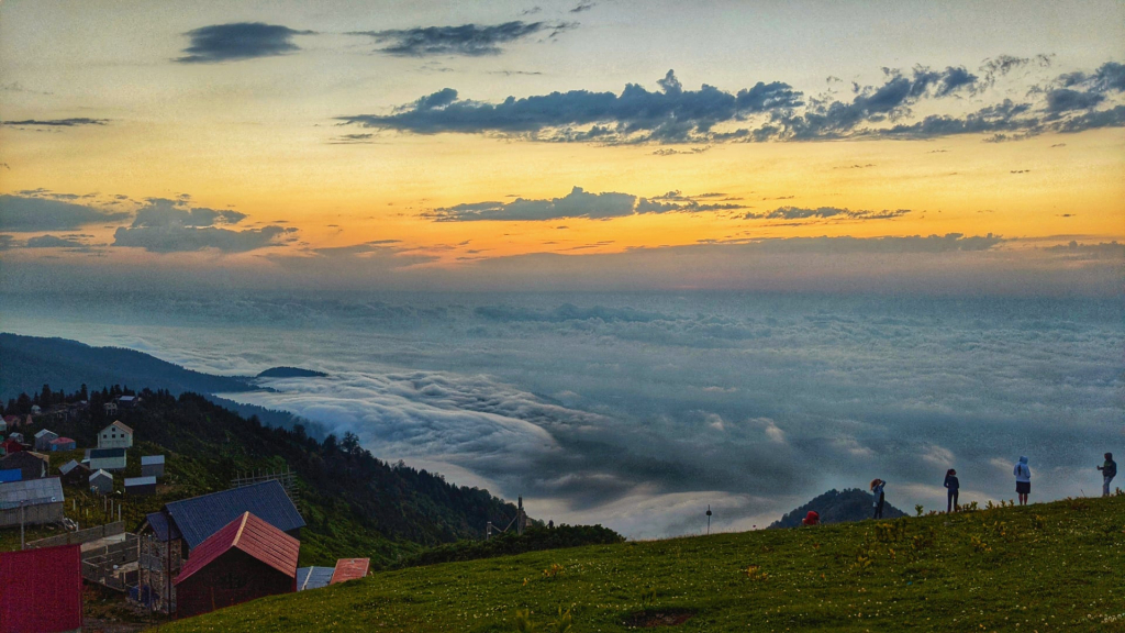 days tour in Gomi Mountains - overnight in Cottage