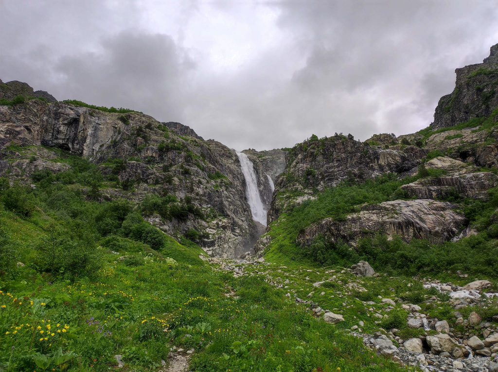 სვანეთის დღიანი ტური - სრული პაკეტი ( სასტუმრო, კვება, შიდა გადაადგილებები )