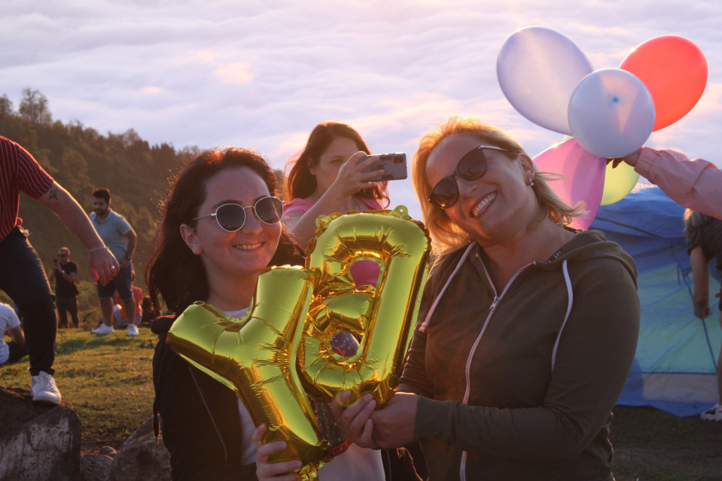 days tour in Gomi Mountains - overnight in Cottage