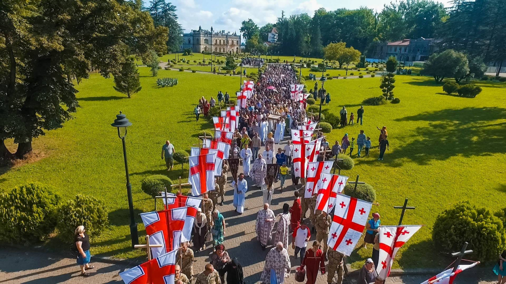ვლაქერნობა: ღვთისმშობლის კვართის მოლოცვა, ცაიში, ხობი