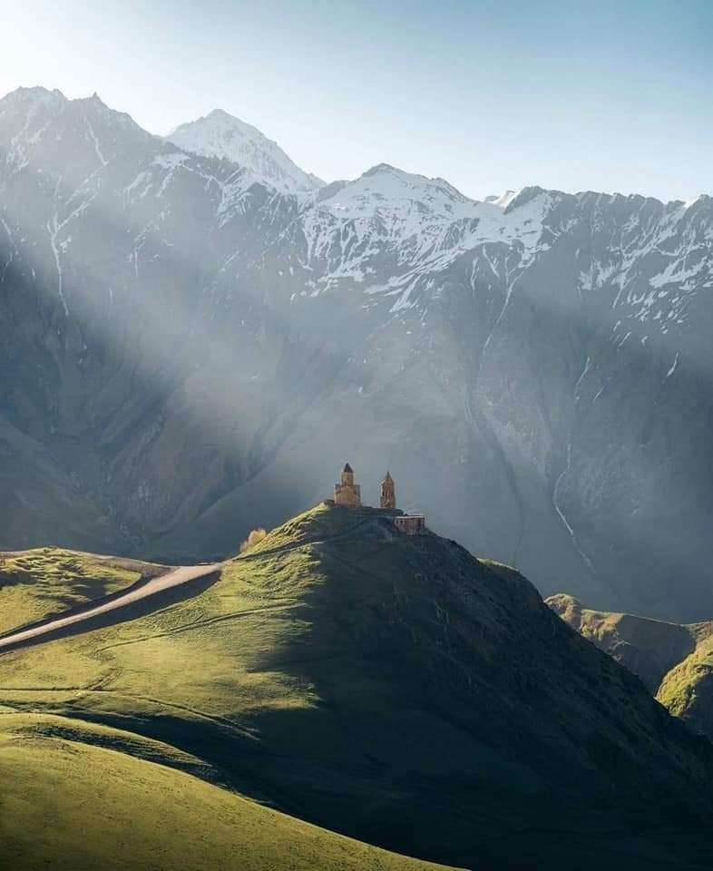 ყაზბეგის დღიანი ტური