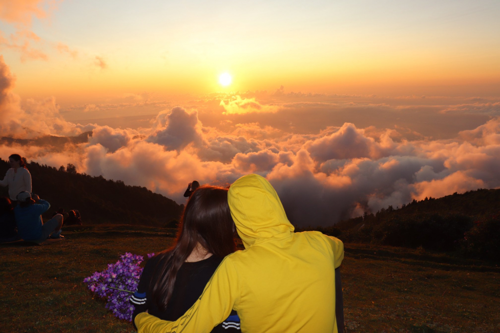 Gomismta - Trip above the clouds