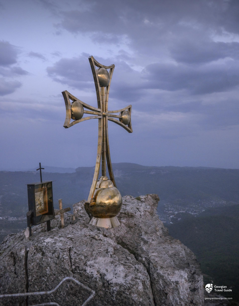 რაჭა : ცხრაჯვარი , ნიკორწმინდა , ბარაკონი , შაორი