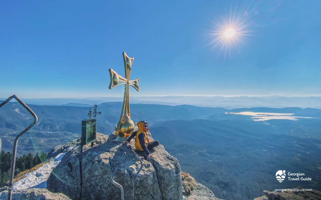 რაჭა : ცხრაჯვარი , ნიკორწმინდა , ბარაკონი , შაორი