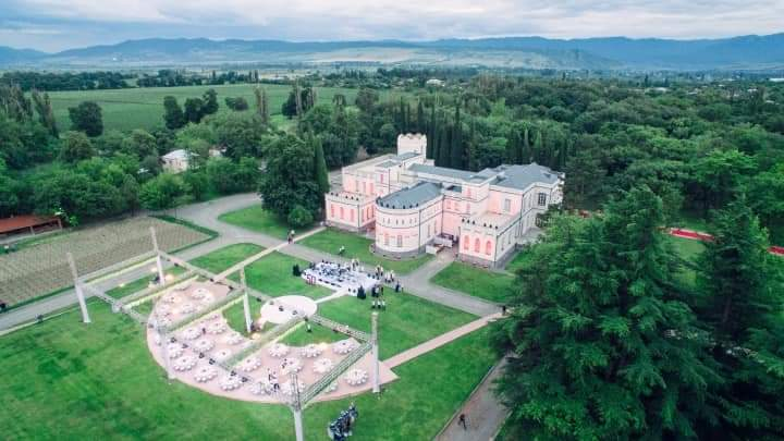 შატო მუხრანის დღიანი ტური