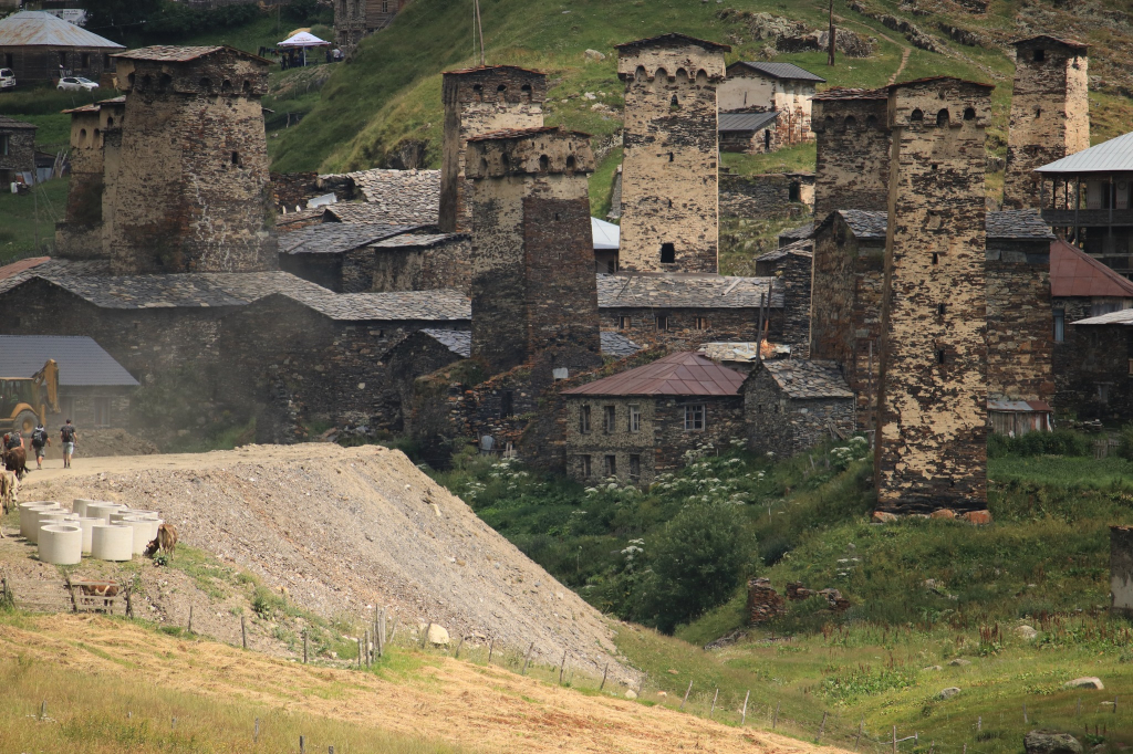 სვანეთის და დღიანი ტურები მთელი სეზონის განმავლობაში <