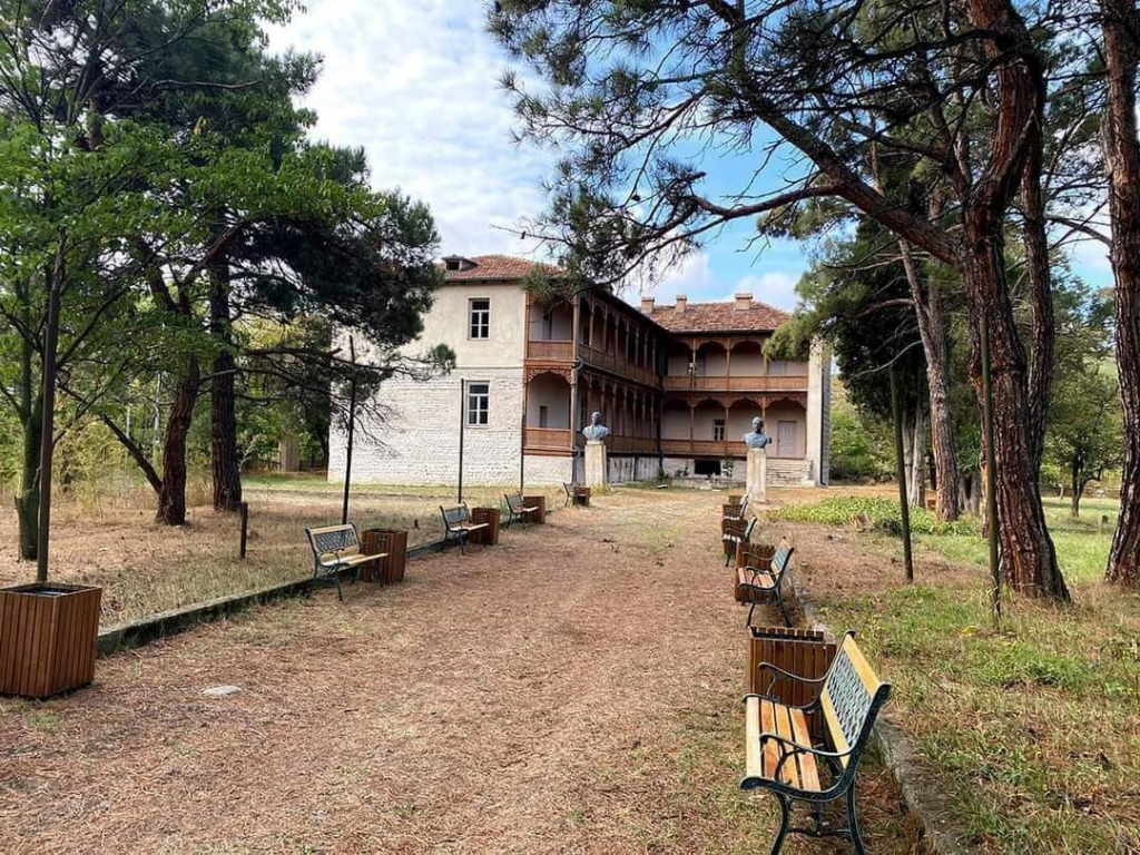 შატო მუხრანის დღიანი ტური