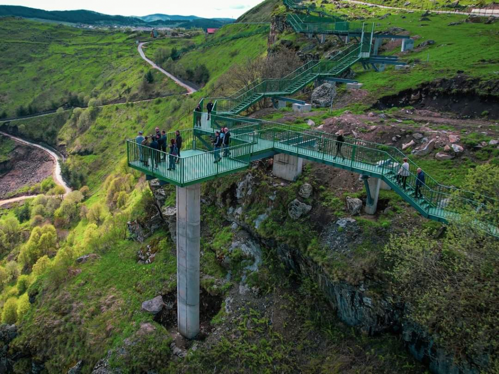 დაშბაშის კანიონის დღიანი ტური