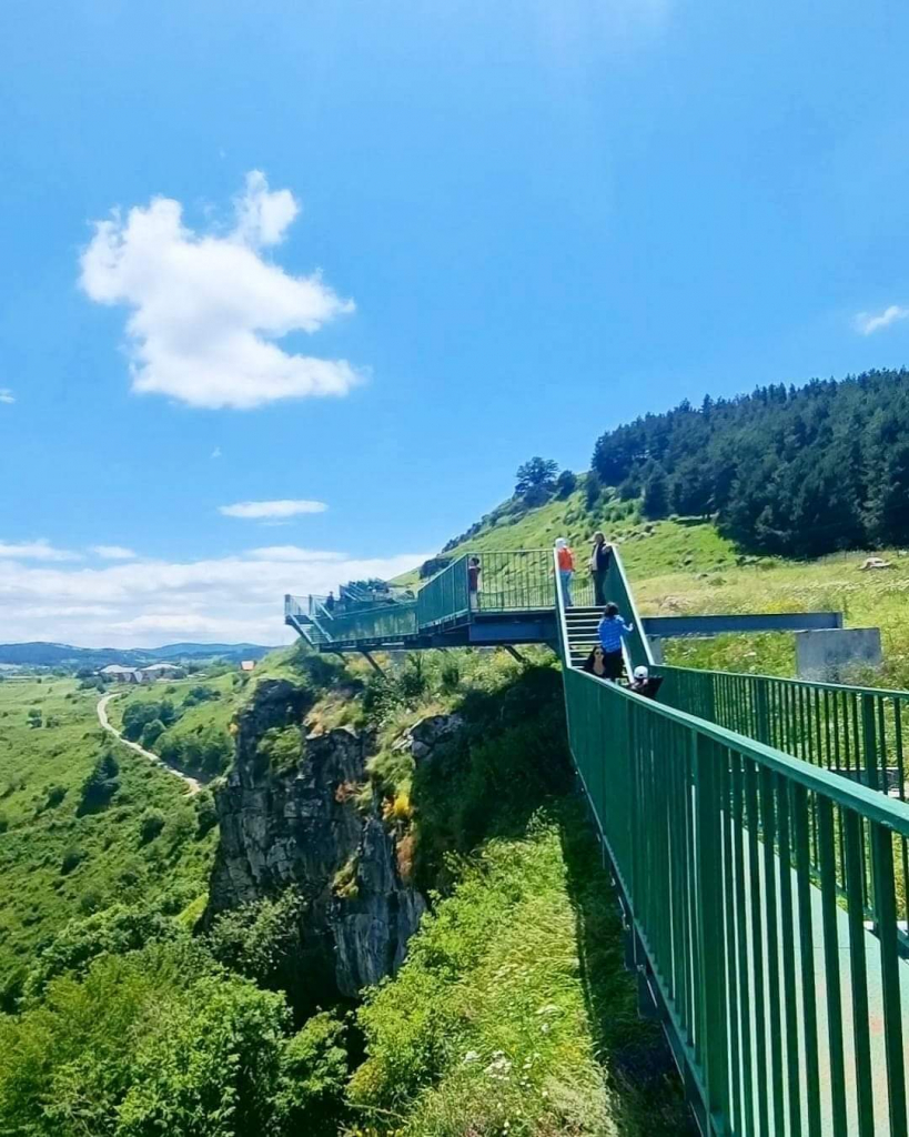 დაშბაშის კანიონის  დღიანი ტური