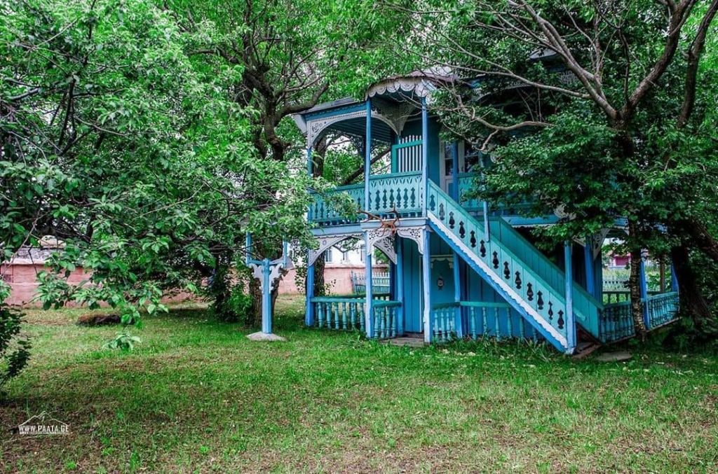 ჯავახეთი: გორელოვკა- დუხაბორები, ტურინის სუდარის ასლი, ფარავნის, საღამოს და მადათაფის ტბები, ფოკა, წალკა და ა.შ.