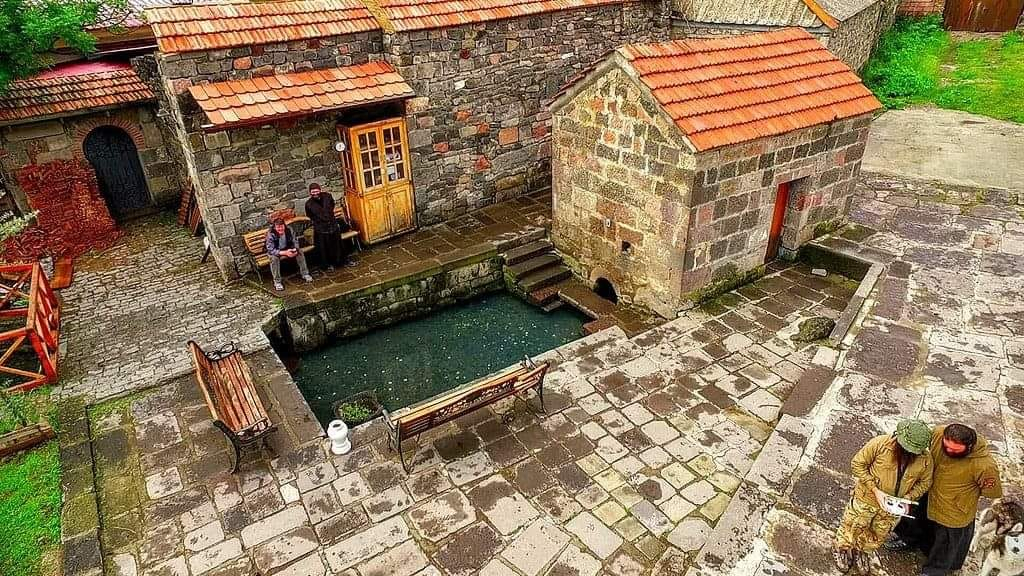 ჯავახეთი: გორელოვკა- დუხაბორები, ტურინის სუდარის ასლი, ფარავნის, საღამოს და მადათაფის ტბები, ფოკა, წალკა და ა.შ.