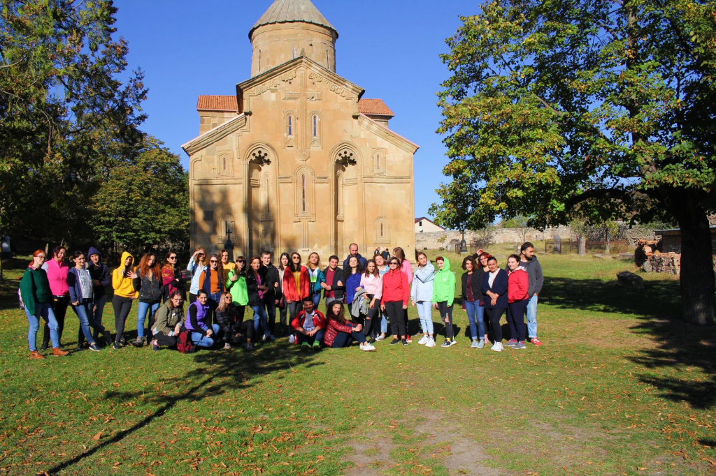 რკონის კომპლექსი - შემოდგომის ფერები ( თამარის ხიდი, ივკის ეკლესია )