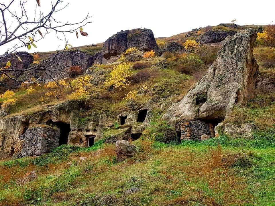 ვარძია, ჭაჭარი, სარო