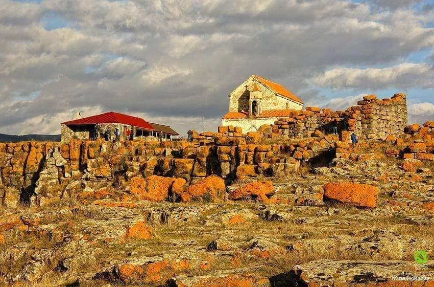 ვარძია, ჭაჭარი, სარო
