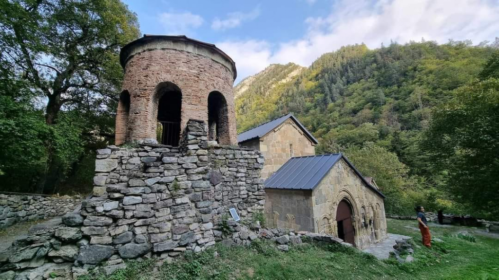 რკონის დღიანი ტური