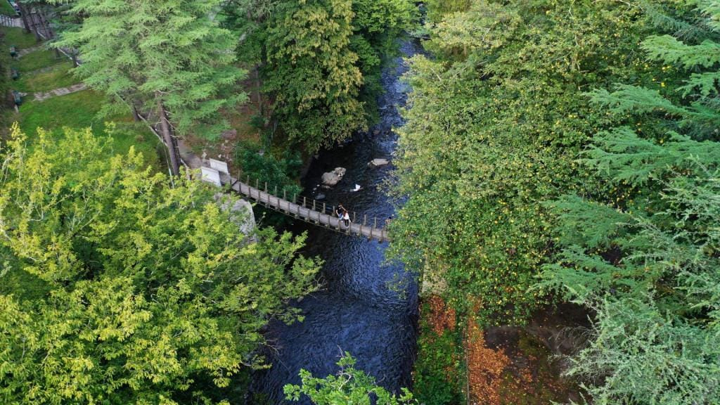 კურორტები: სულორი და საირმე, დიხაშხოს გოგირდისცხელი წყლის აუზები, ვანის მუზეუმი