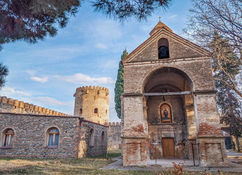 შატო მუხრანის დღიანი ტური