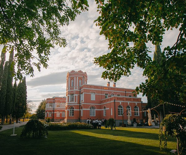 შატო მუხრანის დღიანი ტური