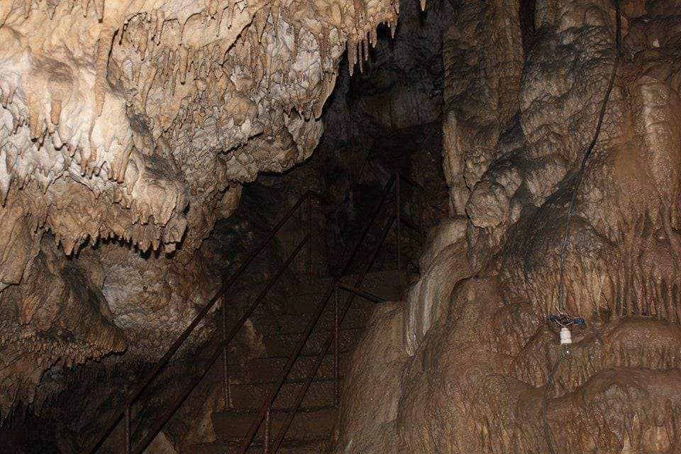 წყალტუბოს სანატორიუმები, ტაბაკინი, ნავენახევის მღვიმე. კოლხური ბაღი