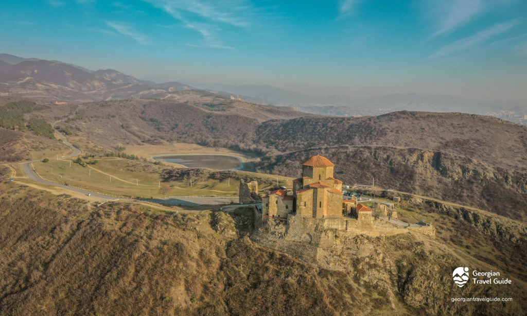 პანტანასა, ჯვარი, საგურამო, შიომღვიმე, ოლღას მონასტერი და ა.შ.