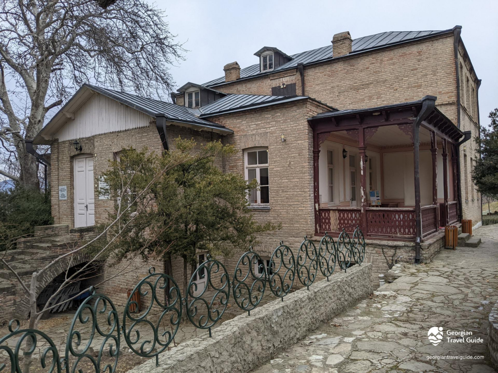 პანტანასა, ჯვარი, საგურამო, შიომღვიმე, ოლღას მონასტერი და ა.შ.