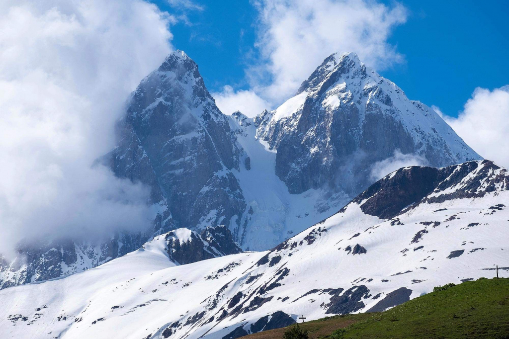4 დღიანი დაუვიწყარი ტური ულამაზესი სვანეთში