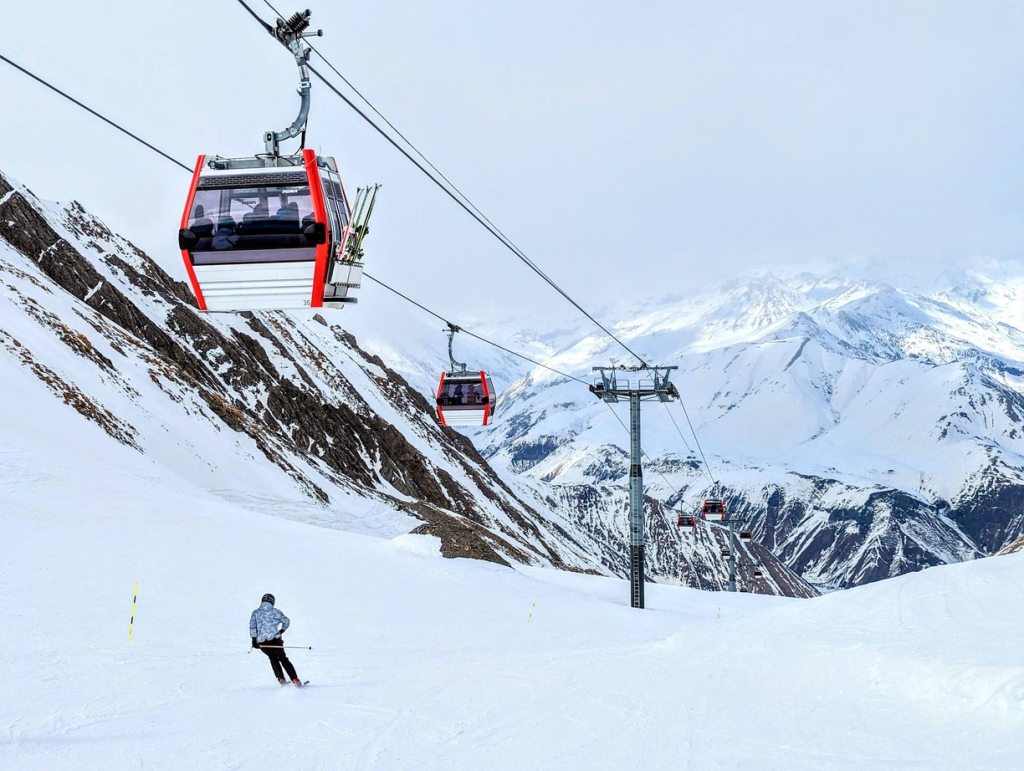 1 დღიანი ტური გუდაურში