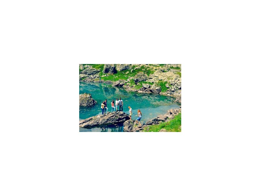 აღმოაჩინე აბუდელაურის ტბები