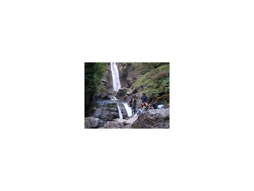 აგვისტო (გურგენიანის ჩანჩქერი)