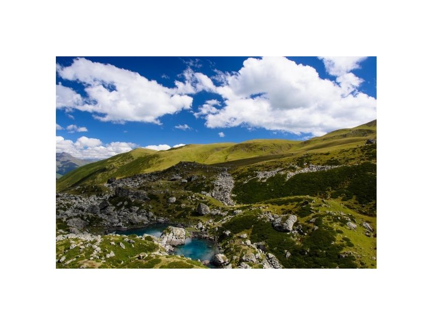 ხევსურეთი - აბუდელაურის ფერადი ტბები