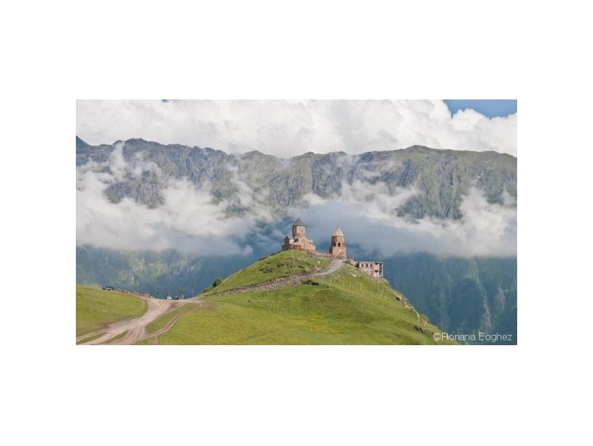 დღიანი ტური ყაზბეგში