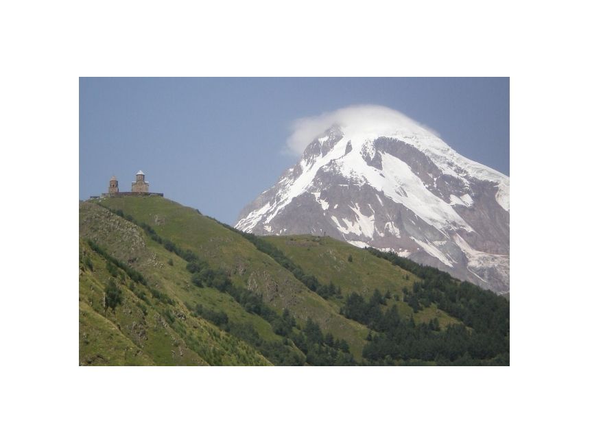 დღიანი ტური ყაზბეგში