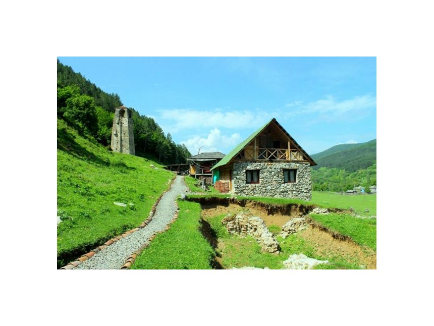 ერთდღიანი ტური - ძამას ხეობა, ბატეთის ტბა