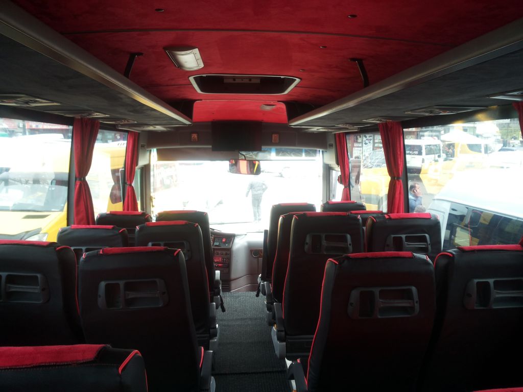 ავტობუსი - ISUZU