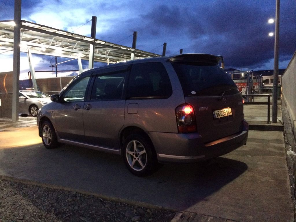 მინივენი - MAZDA