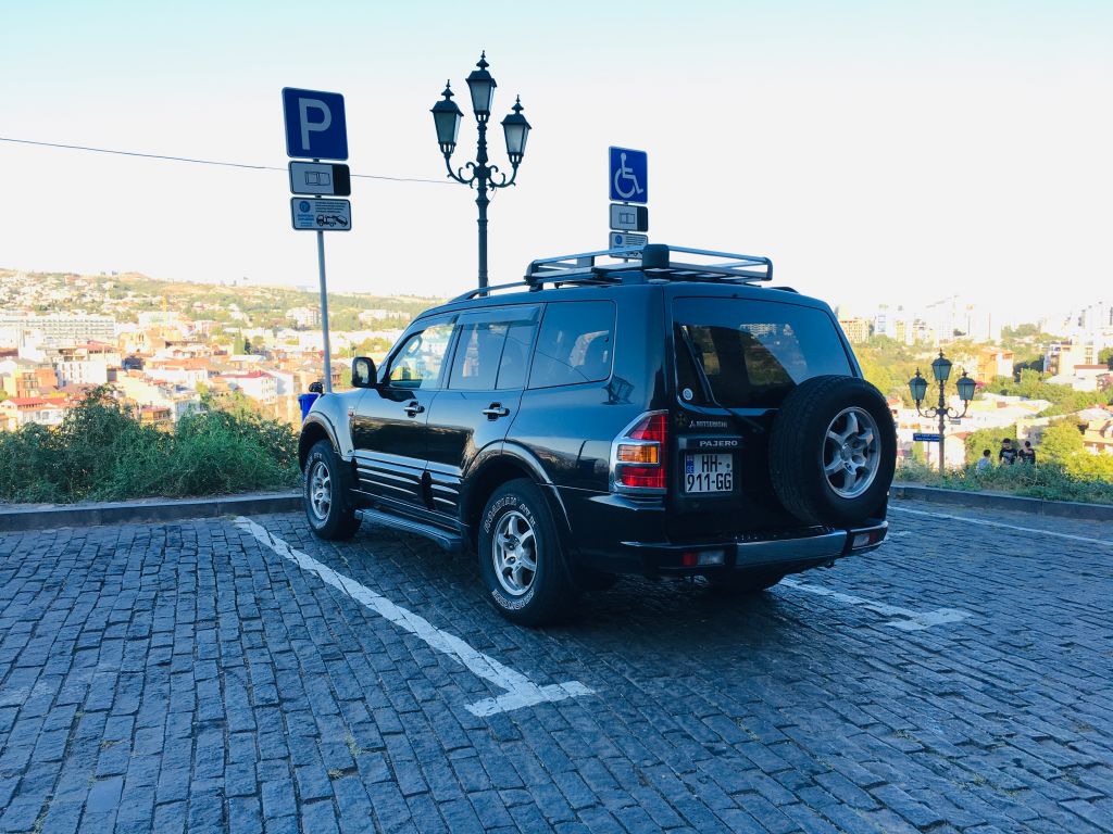 ჯიპი - MITSUBISHI