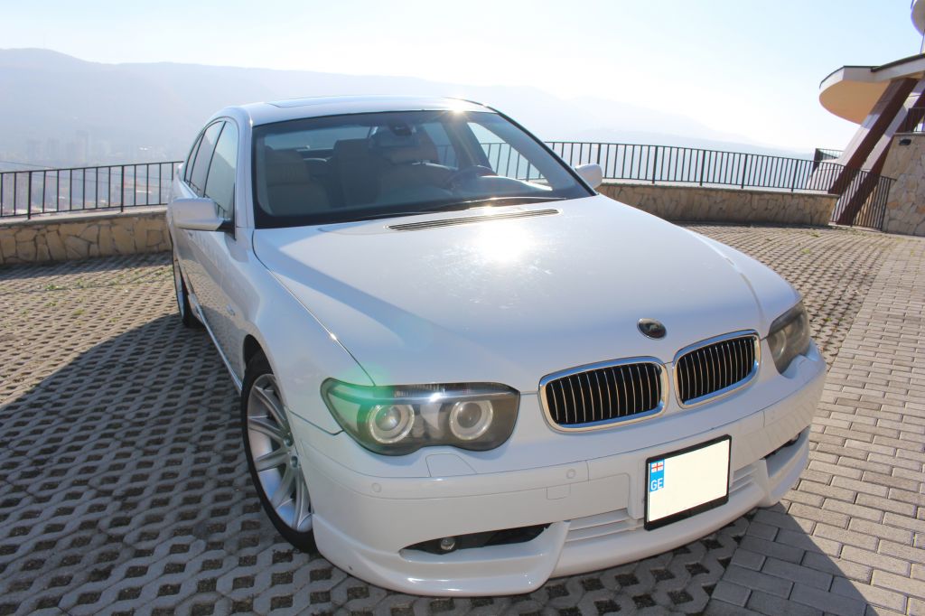 седан - BMW